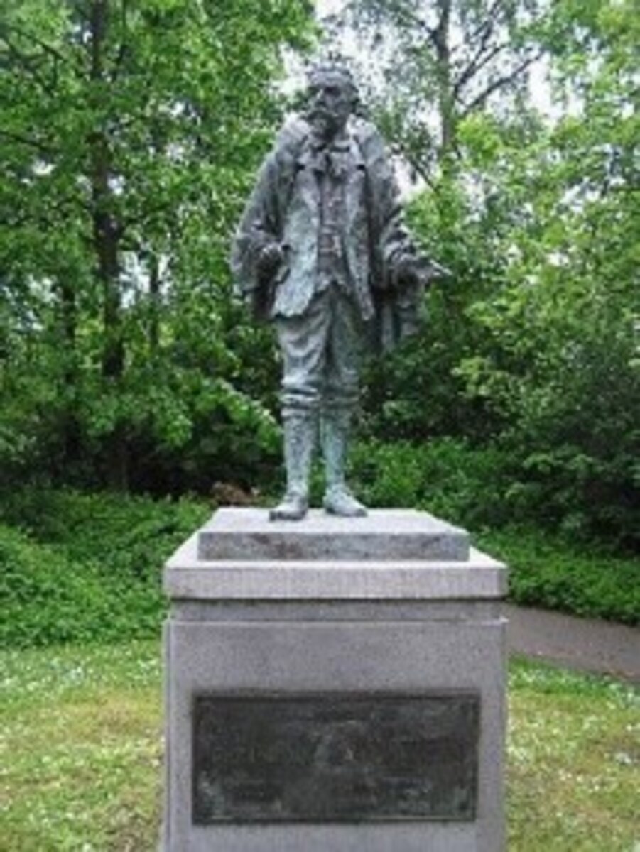 Henri Luyten, standbeeld