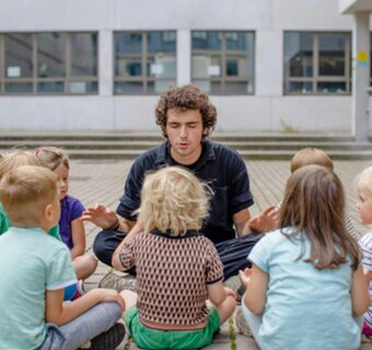 Theater: De Grote Race Van Max Max