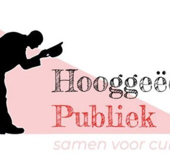 Hooggeëerd Publiek